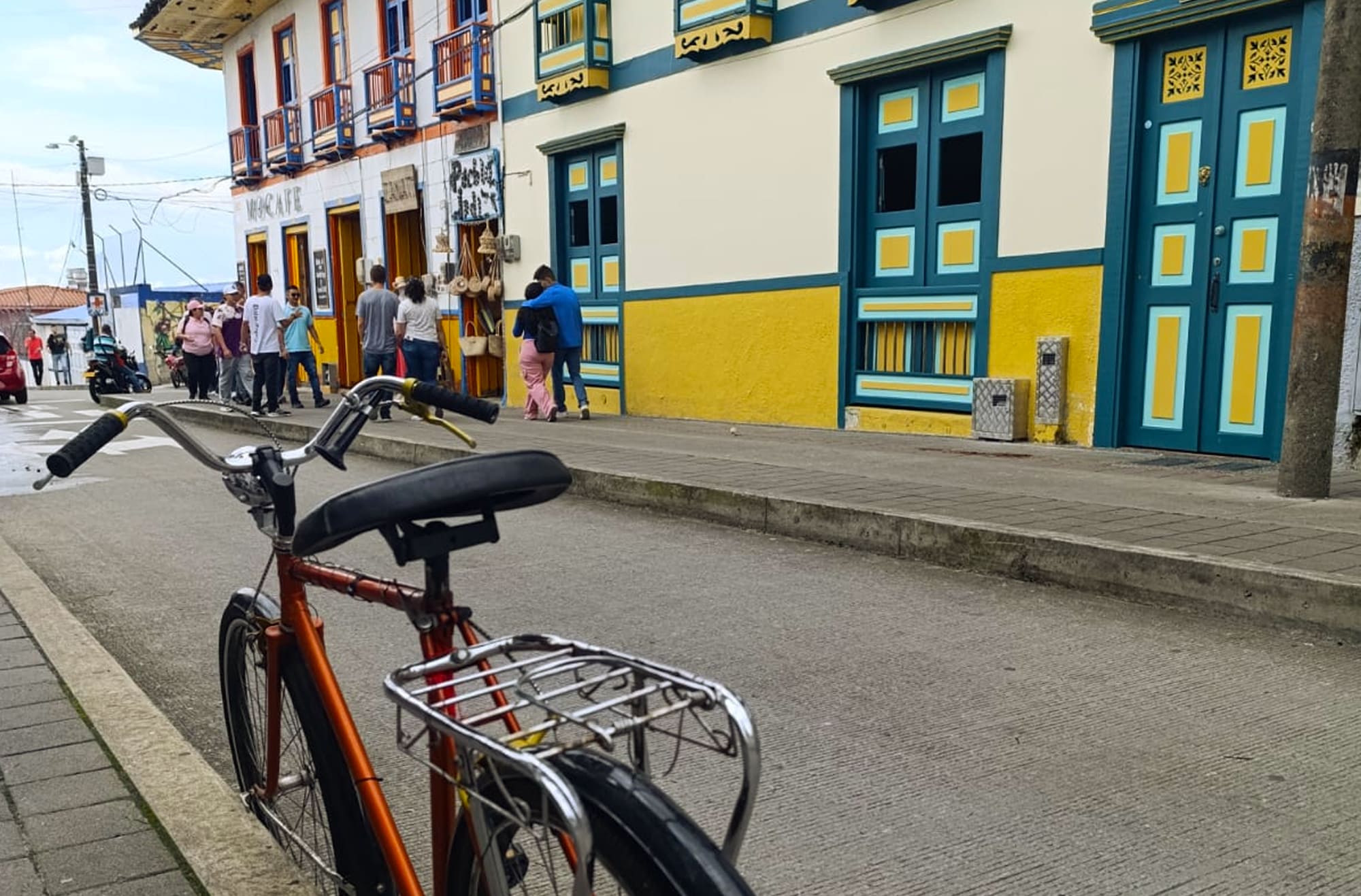 Cocora, Salento y Filandia 1 Filandia Calle del tiempo detenido